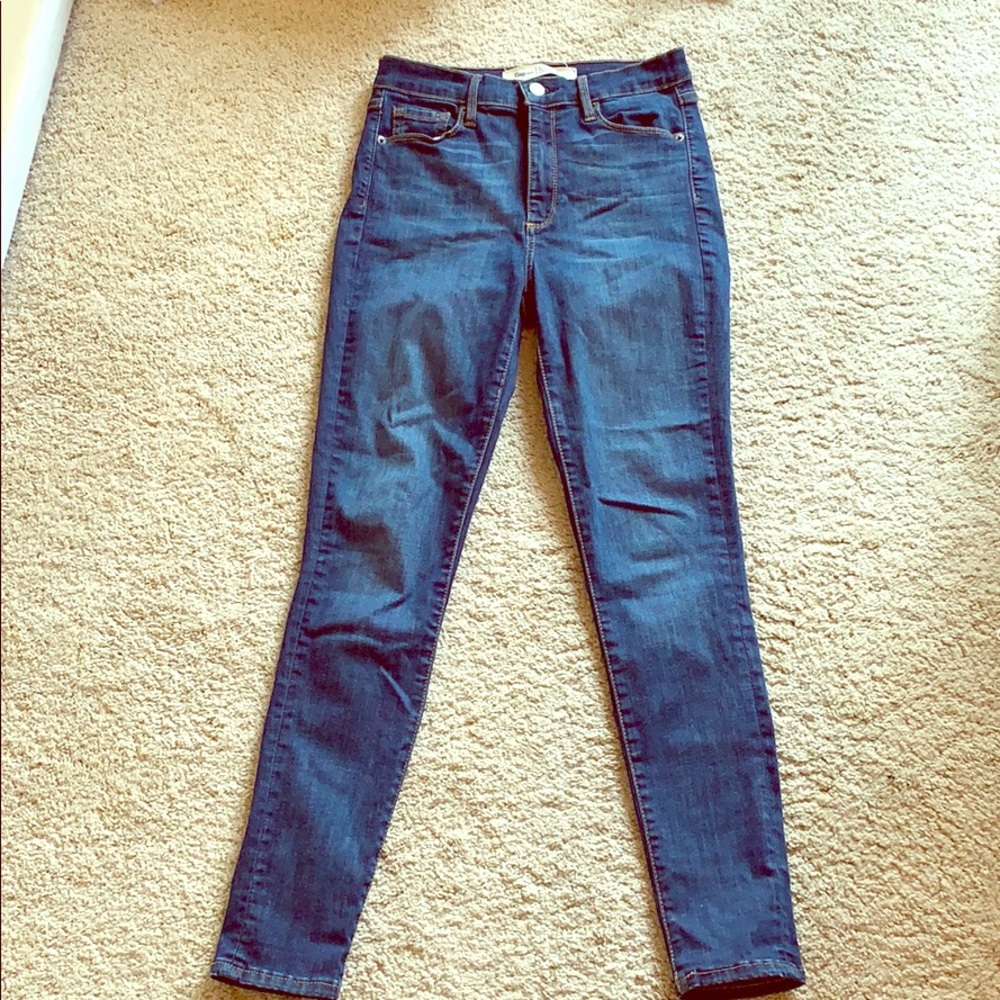 Super High Rise Gap Sculpt Jeans - 27R